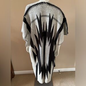 Rue 21 Black and White One Size Wrap Sweater